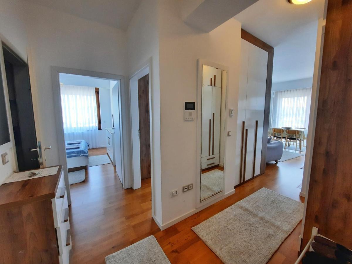Luxury Sky View Apartment Priștina Exterior foto