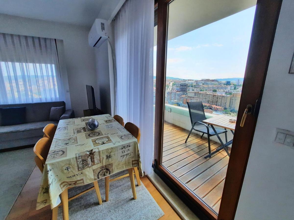 Luxury Sky View Apartment Priștina Exterior foto