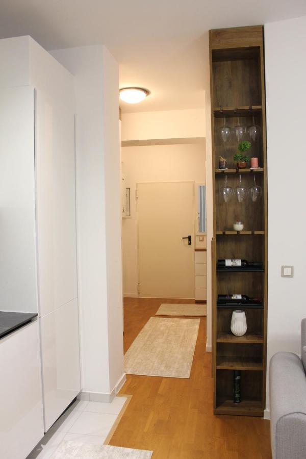 Luxury Sky View Apartment Priștina Exterior foto