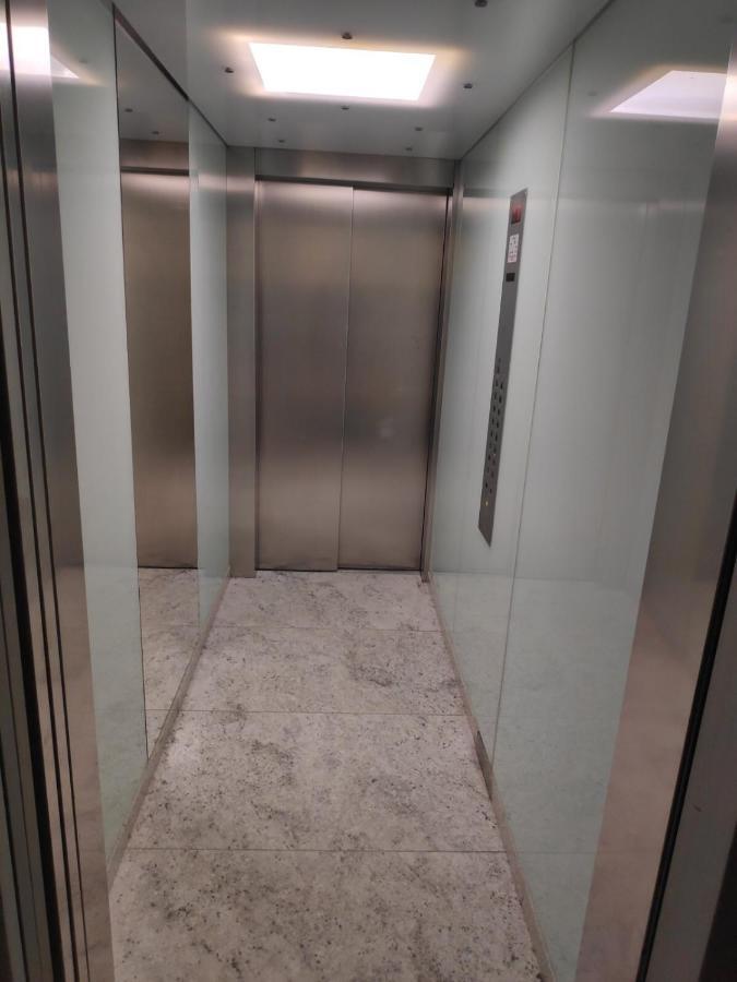 Luxury Sky View Apartment Priștina Exterior foto