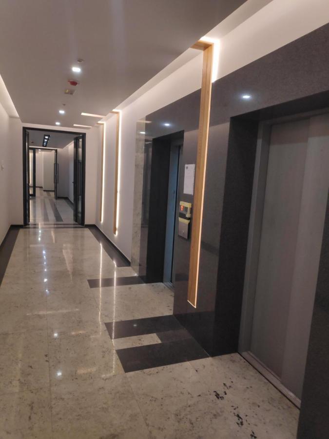 Luxury Sky View Apartment Priștina Exterior foto