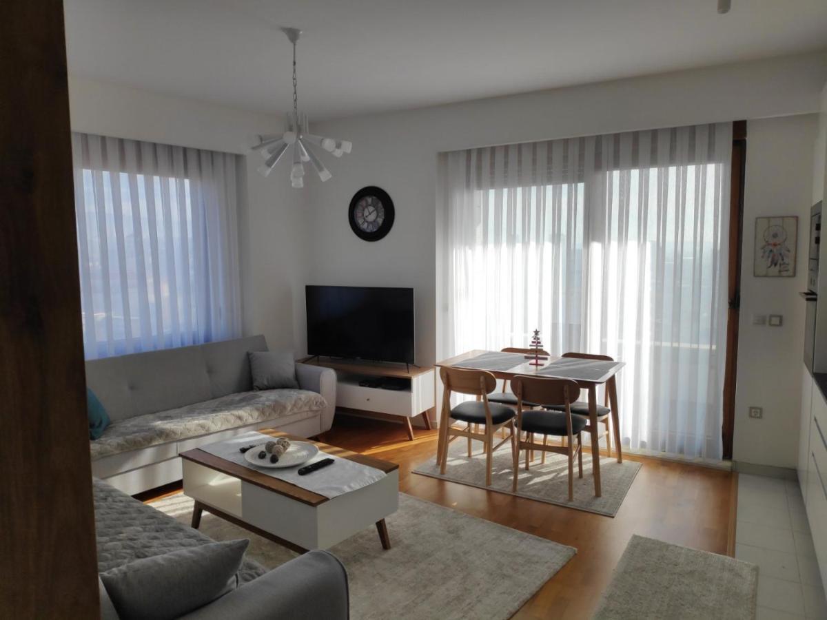 Luxury Sky View Apartment Priștina Exterior foto