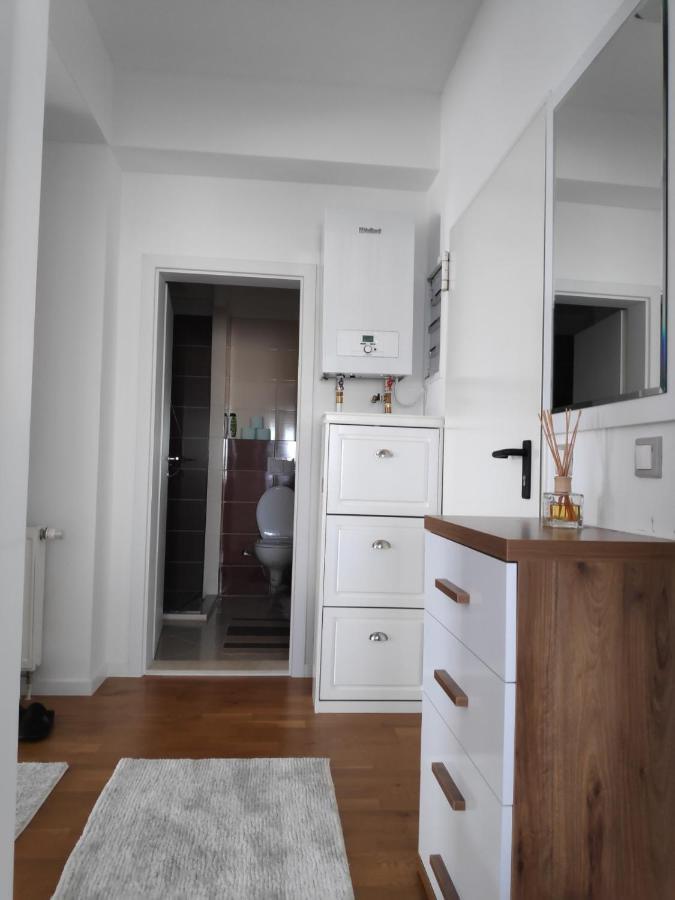 Luxury Sky View Apartment Priștina Exterior foto